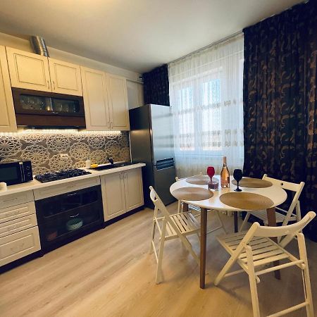 Apartament Ella Tulcea Esterno foto