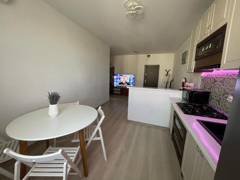 Apartament Ella Tulcea Esterno foto