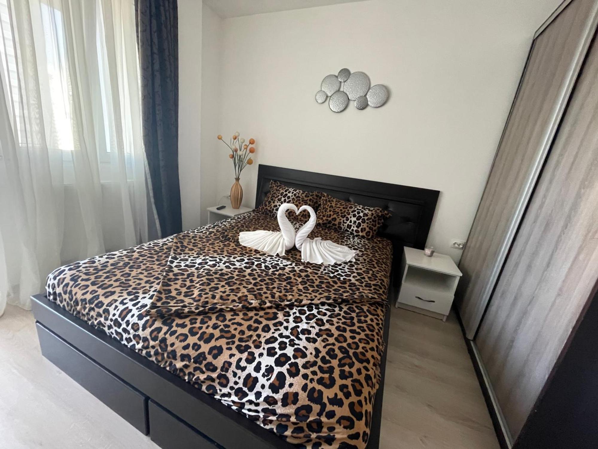 Apartament Ella Tulcea Esterno foto
